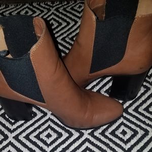 ◇Forever 21 Tan/Brown and black booties◇